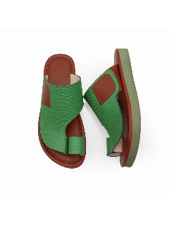 حذاء شرقي كاجوال بأصبع أخضر 3
